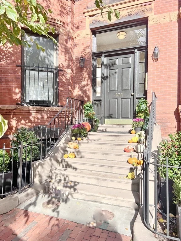 2 bed, 1 bath apartment for rent at 427 Marlborough St Unit 3, Back Bay