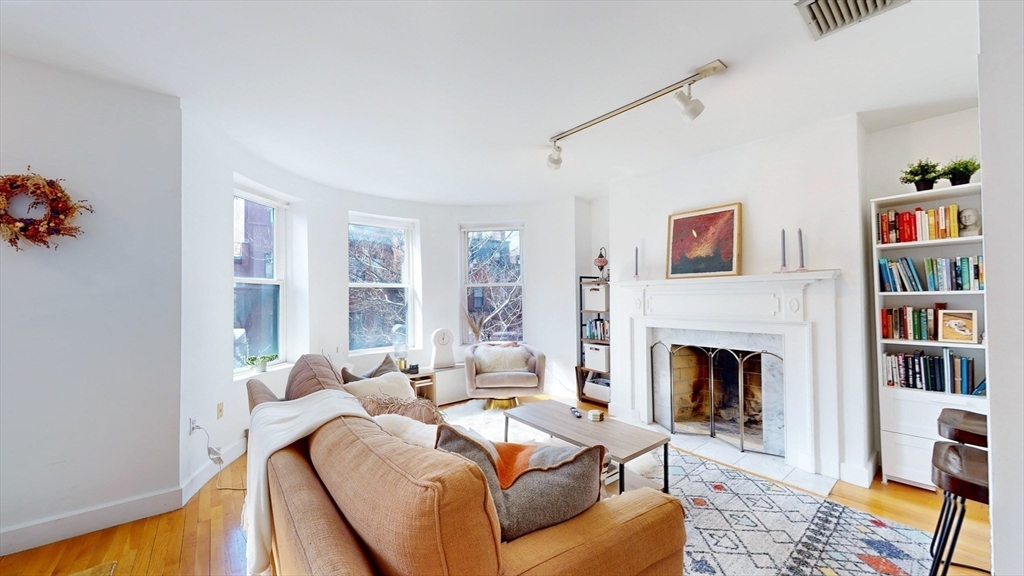 2 bed, 1 bath apartment for rent at 427 Marlborough St Unit 7, Back Bay — photo 13 of 18