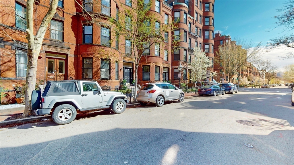 2 bed, 1 bath apartment for rent at 427 Marlborough St Unit 7, Back Bay — photo 14 of 18