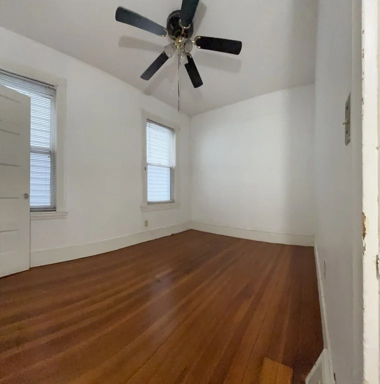 3 bed, 1 bath apartment for rent at 427 Winthrop St Unit 1, Winthrop — photo 11 of 14
