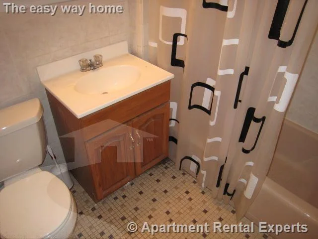 2 bed, 1 bath apartment for rent at 428 Broadway Unit 1, Winter Hill — photo 11 of 12