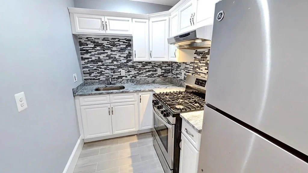 3 bed, 2 bath apartment for rent at 428 Columbia Rd Unit 1, Dorchester — photo 2 of 12