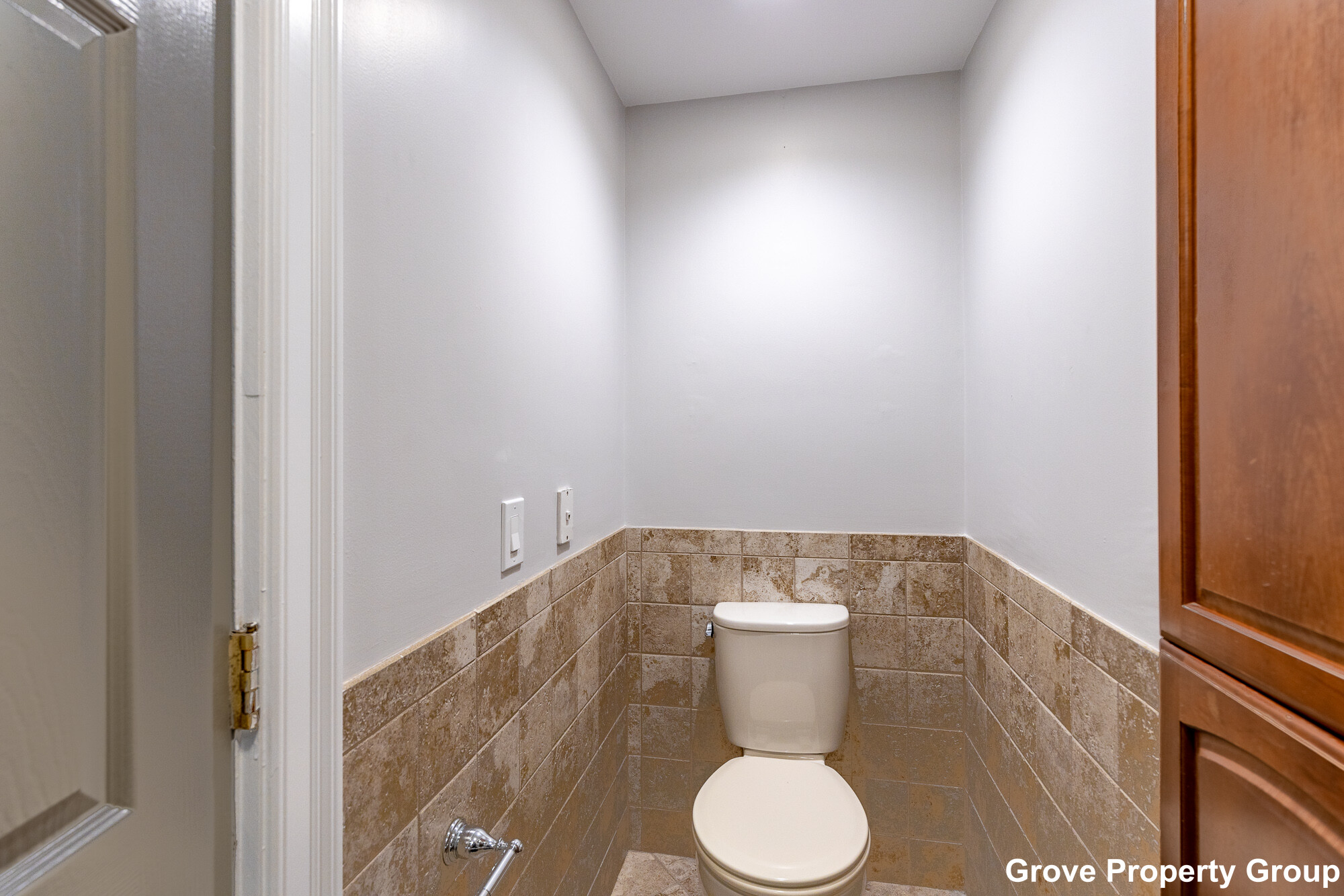 4 bed, 2 bath apartment for rent at 428 East 5th St Unit 2, South Boston — photo 3 of 13