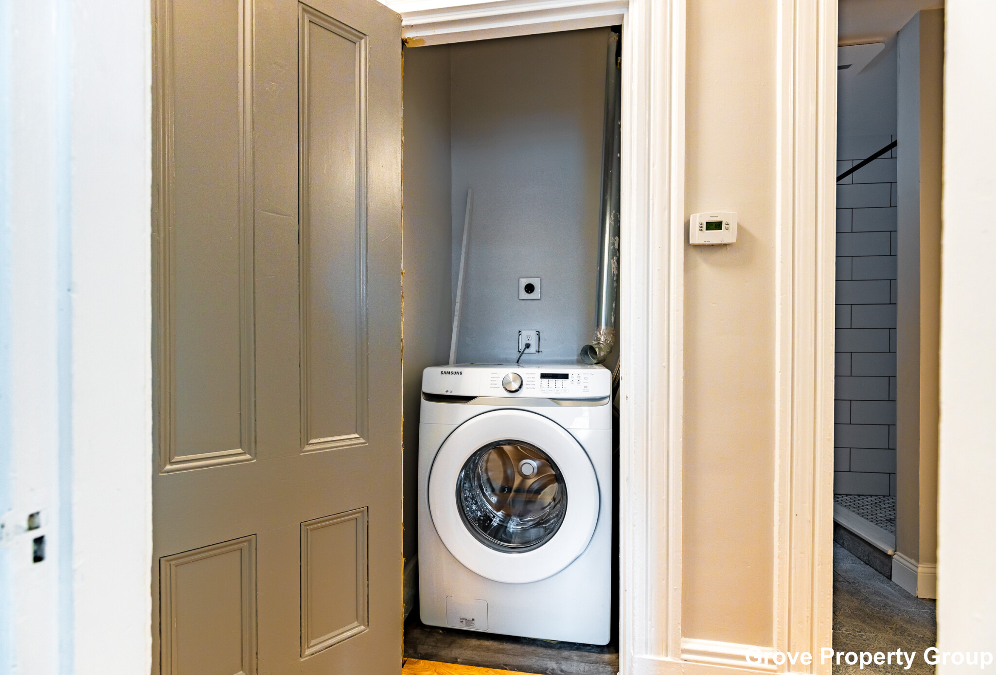 4 bed, 2 bath apartment for rent at 428 East 5th St Unit 3, South Boston — photo 9 of 16