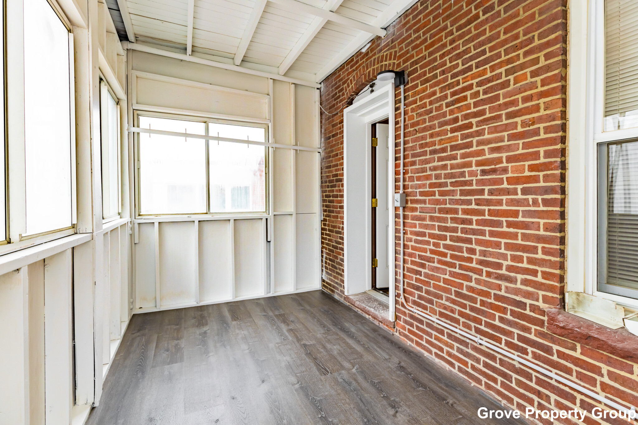 4 bed, 2 bath apartment for rent at 428 East 5th St Unit 3, South Boston — photo 7 of 16