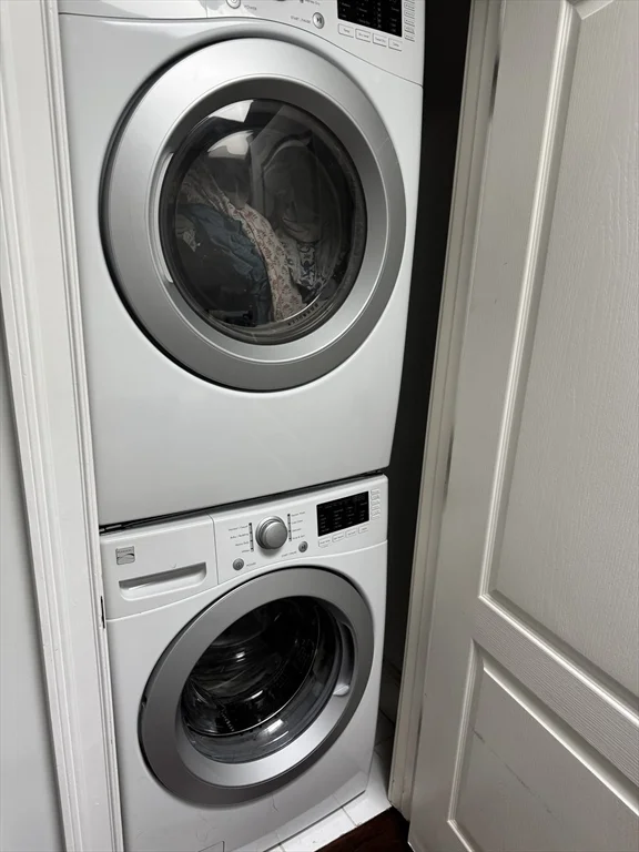 2 bed, 1 bath apartment for rent at 428 East Eighth St Unit 2, South Boston — photo 16 of 22