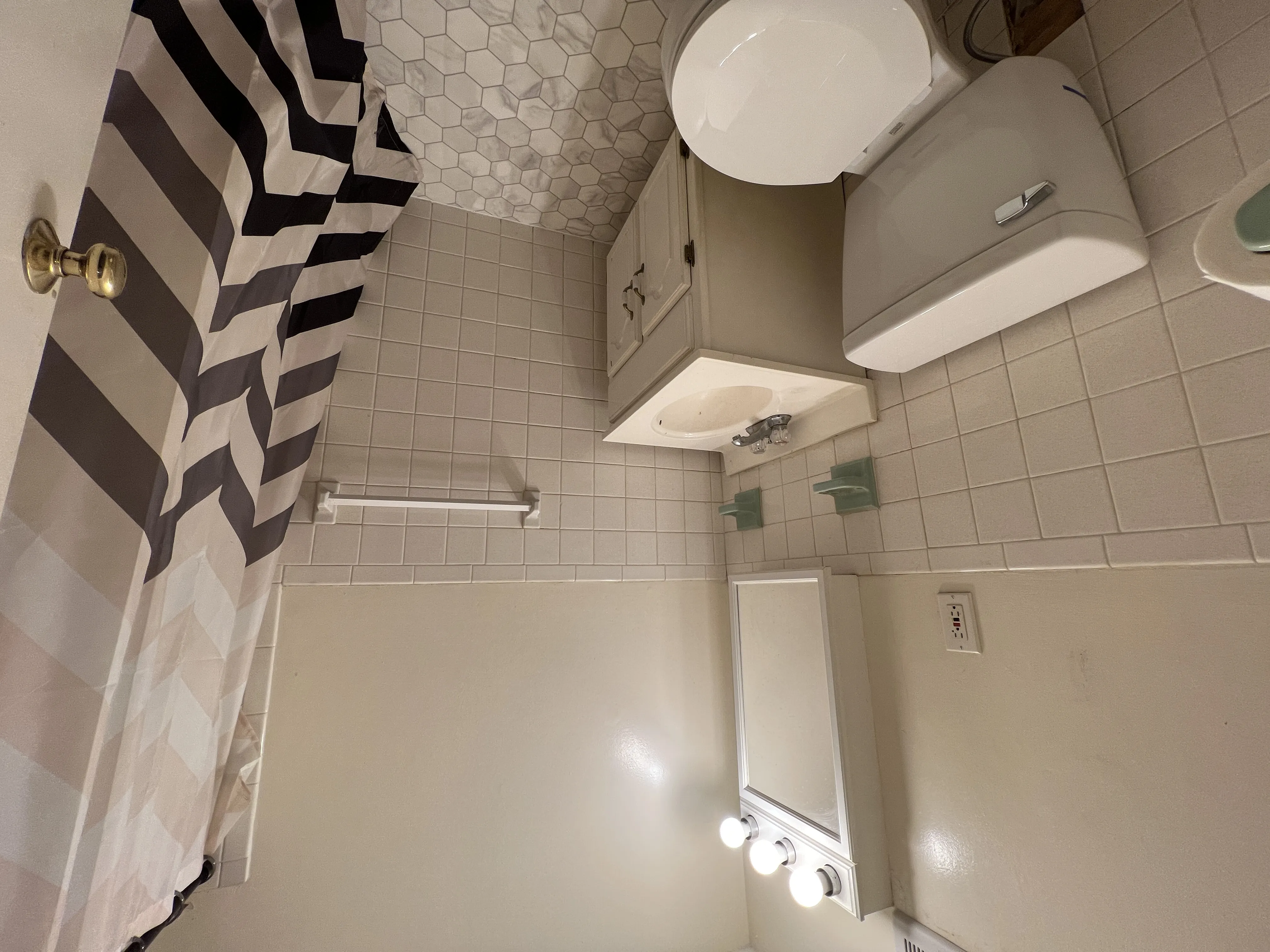 Studio bed, 1 bath apartment for rent at 428 Great Rd Unit 4, Acton — photo 3 of 7