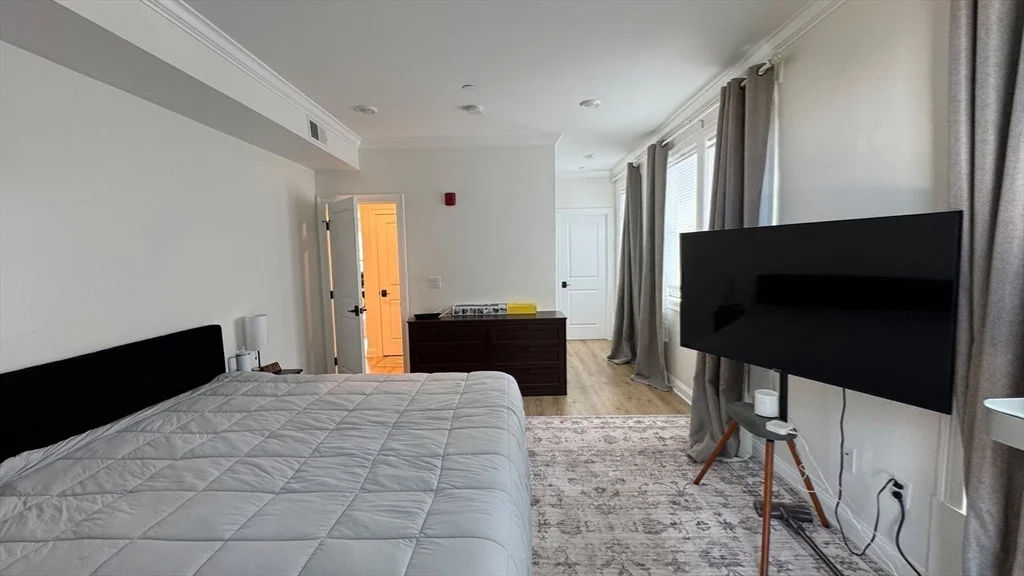 2 bed, 2 bath apartment for rent at 4281 Washington St Unit 4C, Roslindale — photo 20 of 25