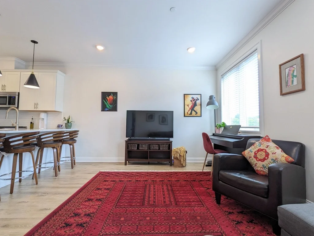 2 bed, 2 bath apartment for rent at 4281 Washington St Unit 4C, Roslindale — photo 2 of 21