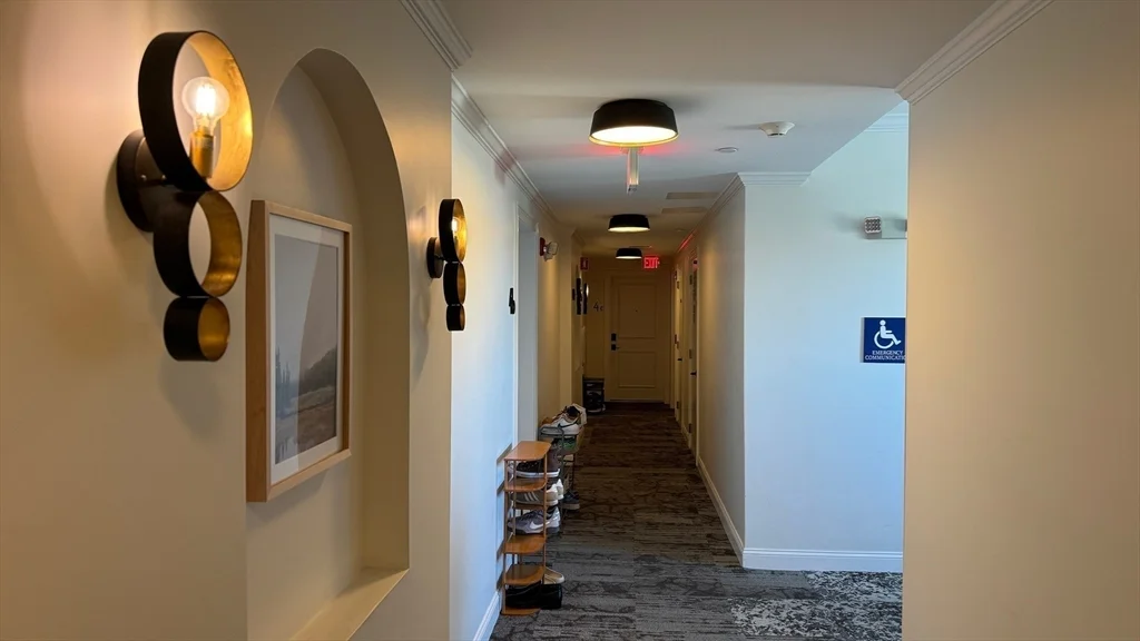 2 bed, 2 bath apartment for rent at 4281 Washington St Unit 4C, Roslindale — photo 5 of 25