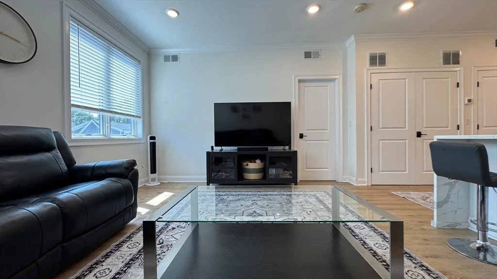 2 bed, 2 bath apartment for rent at 4281 Washington St Unit 4C, Roslindale — photo 14 of 25