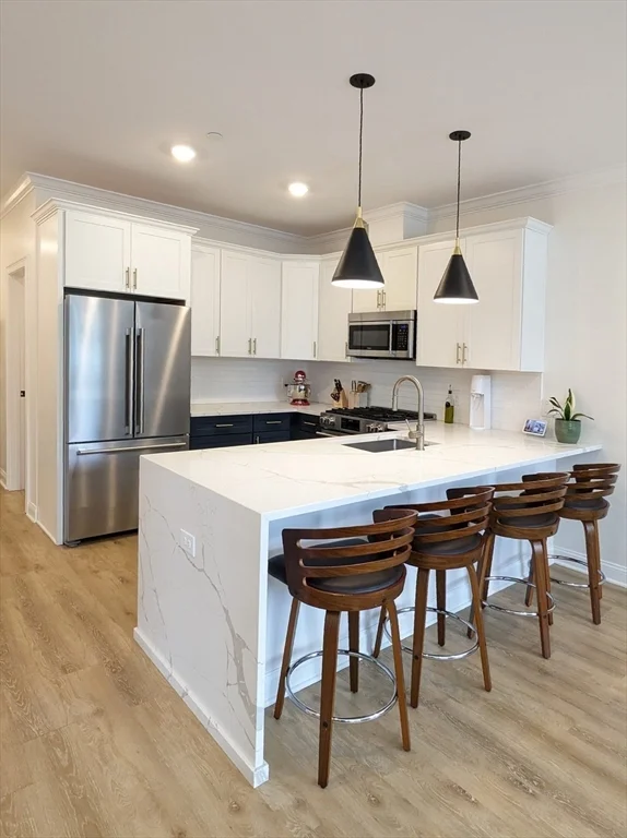 2 bed, 2 bath apartment for rent at 4281 Washington St Unit 4C, Roslindale — photo 5 of 21