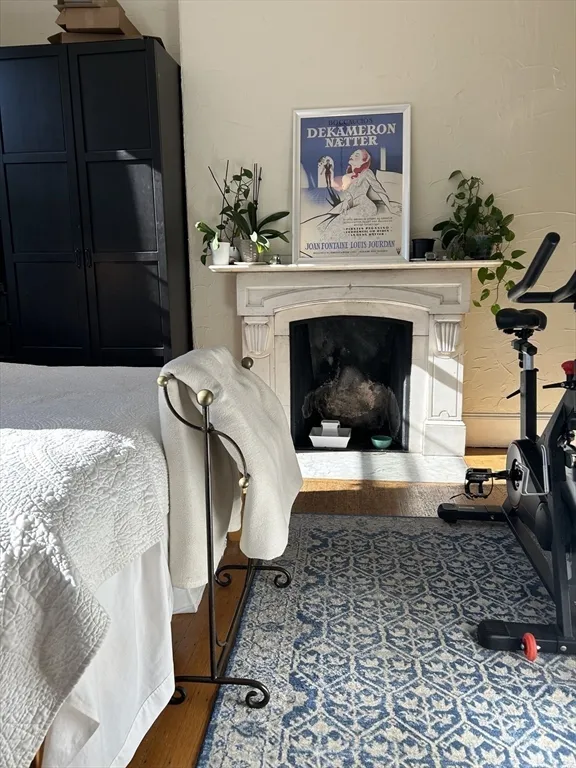 1 bed, 1 bath apartment for rent at 429 Beacon St Unit 2, Back Bay — photo 6 of 9