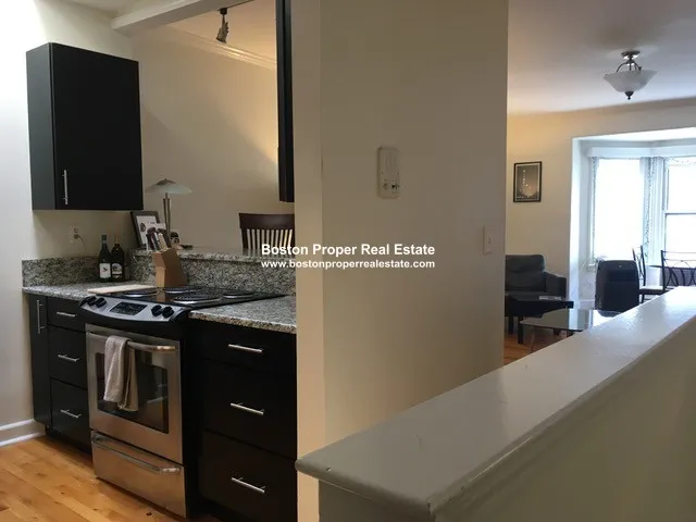1 bed, 1 bath apartment for rent at 429 Beacon St Unit 4, Back Bay — photo 10 of 12