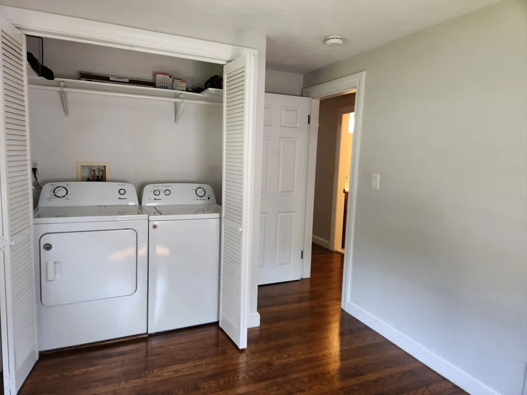 3 bed, 1 bath apartment for rent at 429 Forest St, Rockland — photo 16 of 23