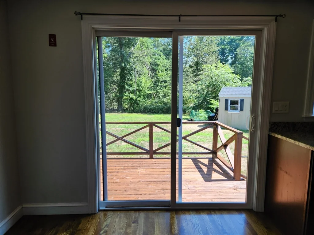 3 bed, 1 bath apartment for rent at 429 Forest St, Rockland — photo 13 of 23