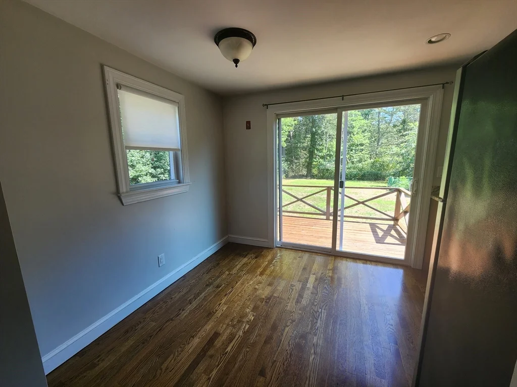 3 bed, 1 bath apartment for rent at 429 Forest St, Rockland — photo 7 of 23