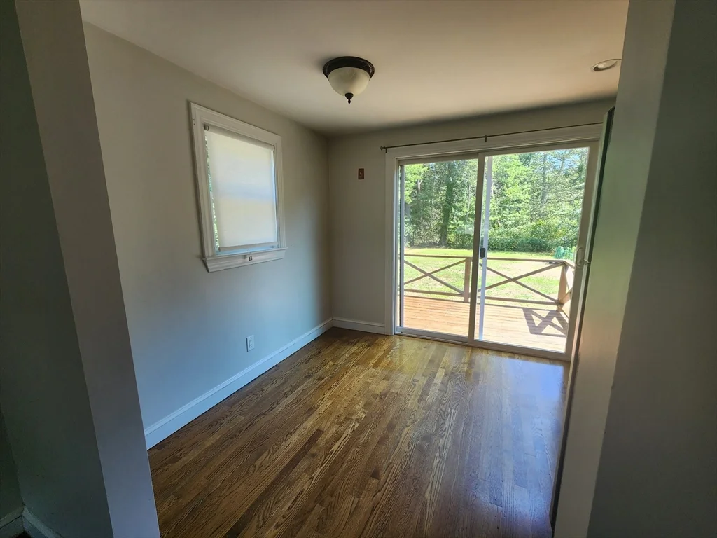 3 bed, 1 bath apartment for rent at 429 Forest St, Rockland — photo 6 of 23