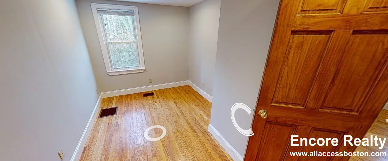 1 bed, 1 bath apartment for rent at 429 Franklin St Unit 1A, Riverside — photo 3 of 4