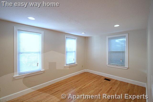 1 bed, 1 bath apartment for rent at 429 Franklin St Unit 1L, Central Square — photo 6 of 10