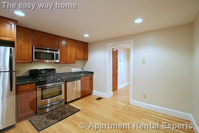 1 bed, 1 bath apartment for rent at 429 Franklin St Unit 1L, Central Square — photo 2 of 10