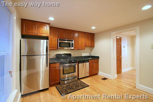 1 bed, 1 bath apartment for rent at 429 Franklin St Unit 1L, Central Square — photo 3 of 10