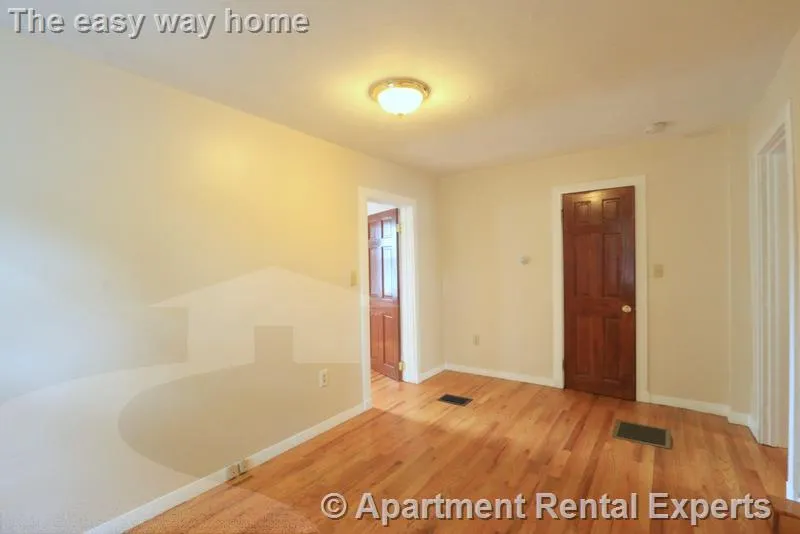 1 bed, 1 bath apartment for rent at 429 Franklin St Unit 1R, Central Square — photo 8 of 12