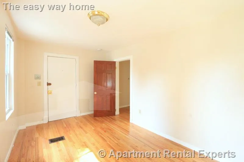1 bed, 1 bath apartment for rent at 429 Franklin St Unit 1R, Central Square — photo 6 of 12