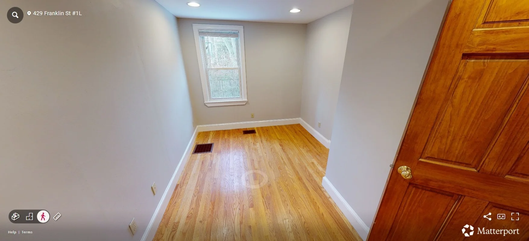 1 bed, 1 bath apartment for rent at 429 Franklin St Unit 425#1L, Riverside — photo 3 of 6