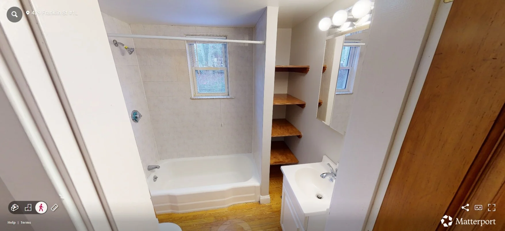 1 bed, 1 bath apartment for rent at 429 Franklin St Unit 425#1L, Riverside — photo 4 of 6