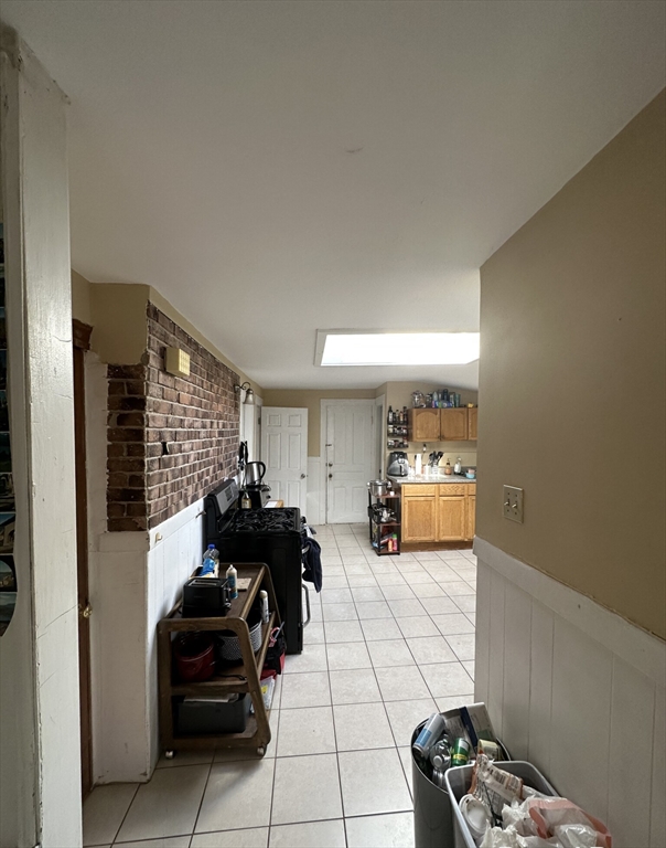 2 bed, 1 bath apartment for rent at 42R Shepard St Unit 3, Brighton — photo 6 of 6