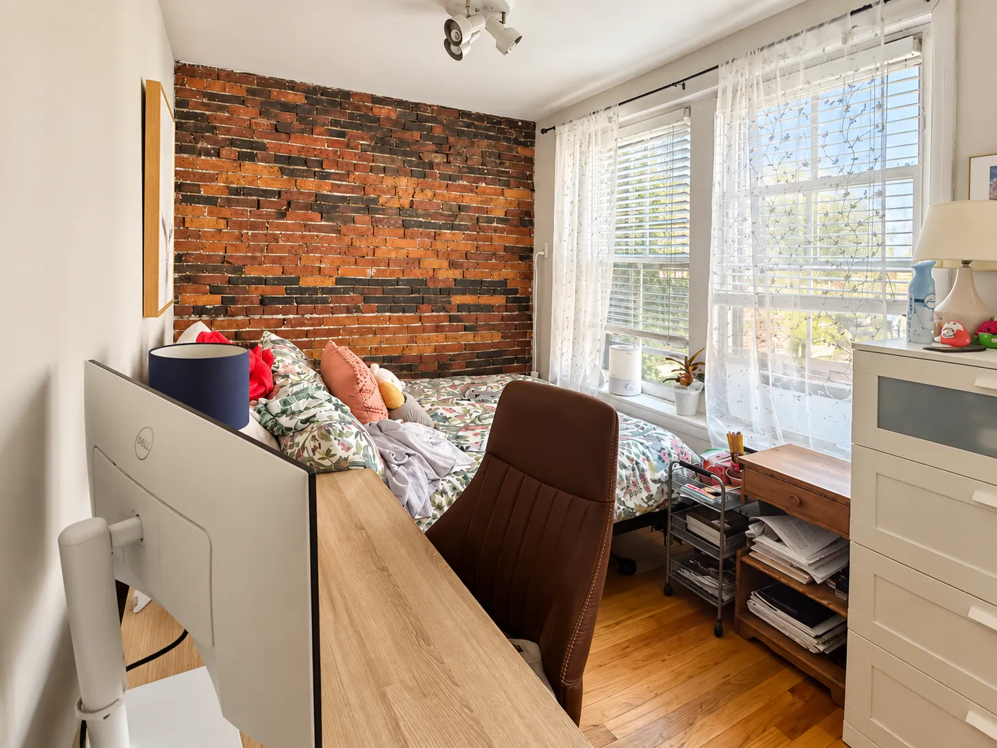 2 bed, 1 bath apartment for rent at 43-43A Grove St Unit 2, Beacon Hill — photo 8 of 13