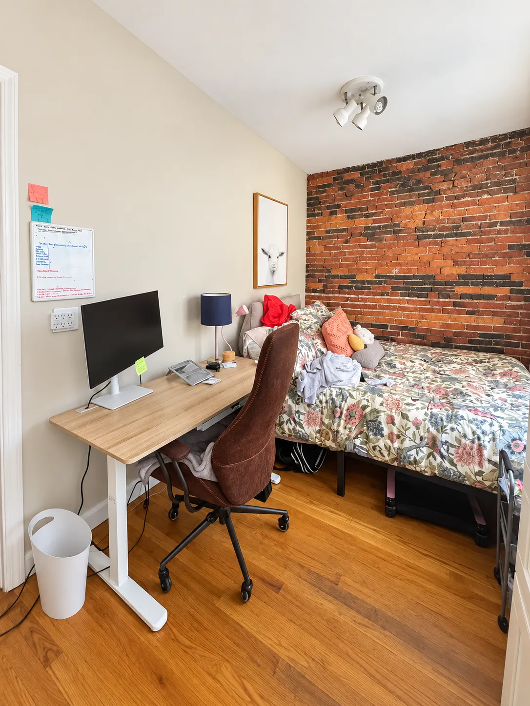 2 bed, 1 bath apartment for rent at 43-43A Grove St Unit 2, Beacon Hill — photo 7 of 13