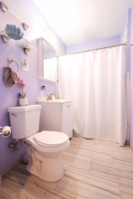2 bed, 1 bath apartment for rent at 43-45 Belnel Rd Unit 2, Hyde Park — photo 6 of 32