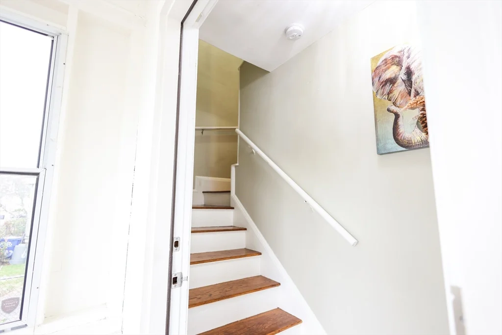 2 bed, 1 bath apartment for rent at 43-45 Belnel Rd Unit 2, Hyde Park — photo 30 of 32
