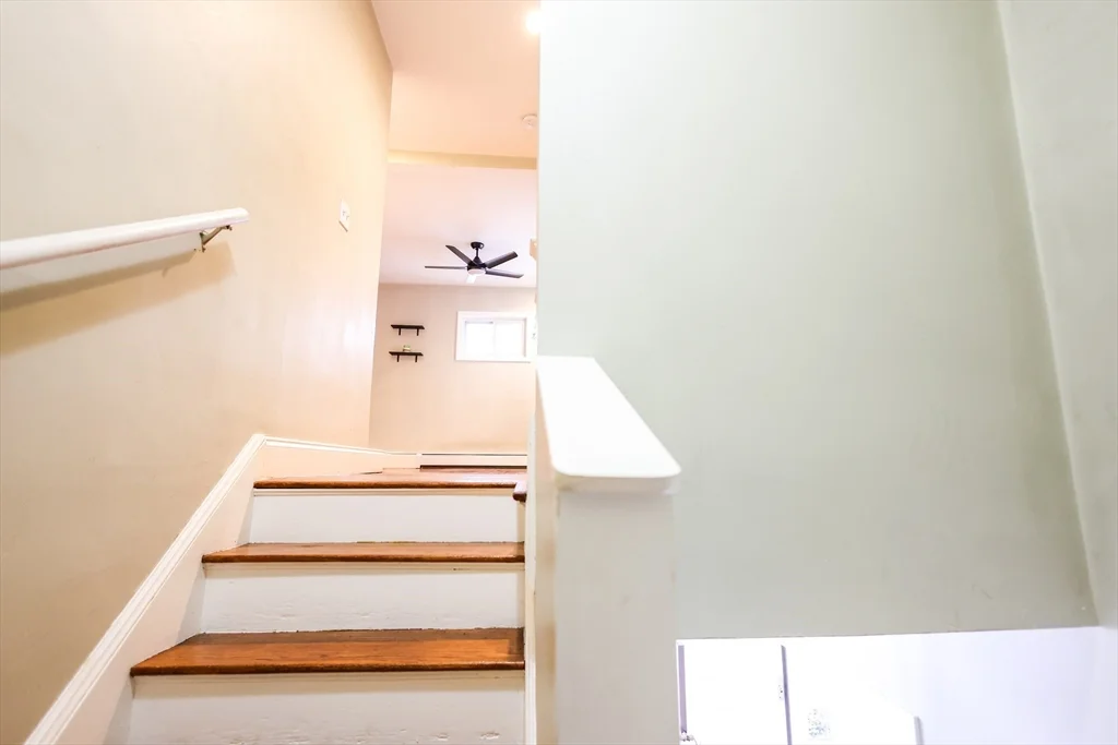 2 bed, 1 bath apartment for rent at 43-45 Belnel Rd Unit 2, Hyde Park — photo 29 of 32