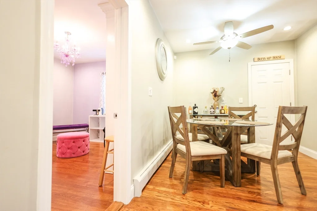 2 bed, 1 bath apartment for rent at 43-45 Belnel Rd Unit 2, Hyde Park — photo 25 of 32