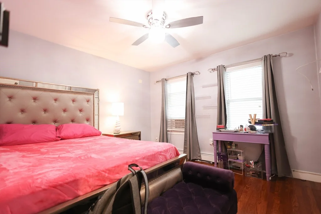 2 bed, 1 bath apartment for rent at 43-45 Belnel Rd Unit 2, Hyde Park — photo 8 of 32