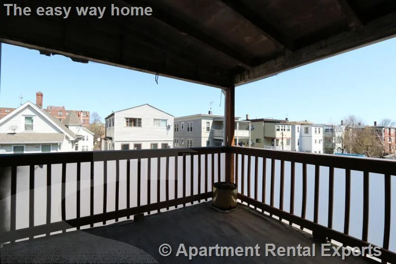4 bed, 1 bath apartment for rent at 43-45 Derby St Unit 1, Winter Hill — photo 16 of 20