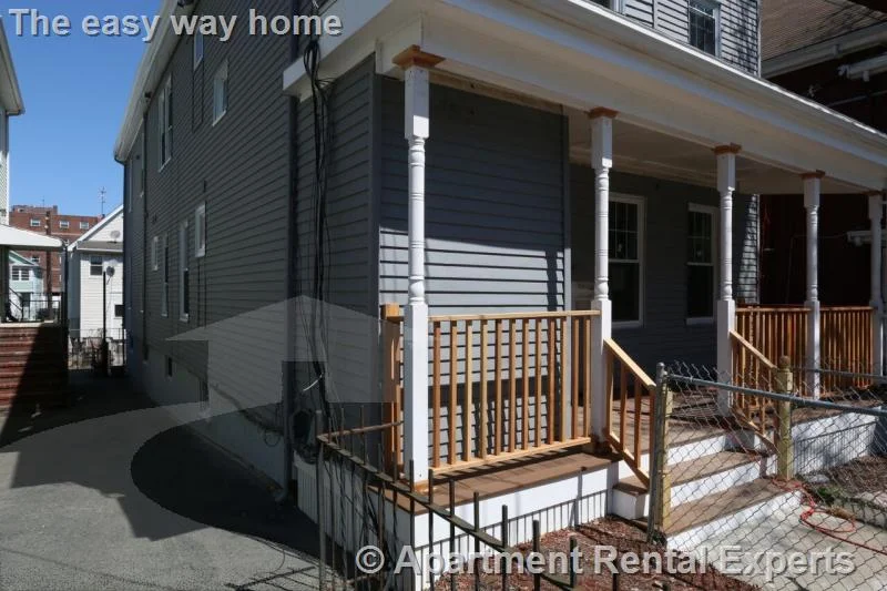 4 bed, 1 bath apartment for rent at 43-45 Derby St Unit 1, Winter Hill — photo 19 of 20