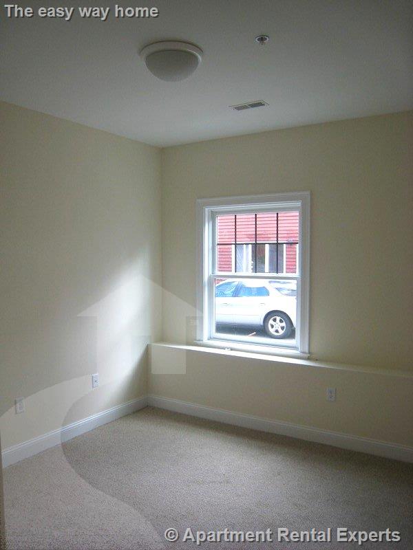 3 bed, 1 bath apartment for rent at 43-45 Pitman St Unit 101, Porter Square — photo 8 of 11