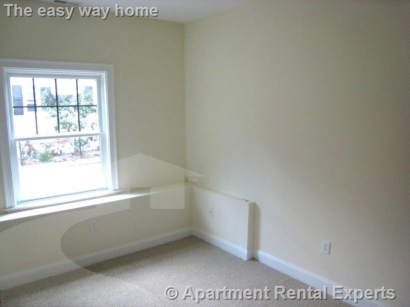 3 bed, 1 bath apartment for rent at 43-45 Pitman St Unit 101, Porter Square — photo 10 of 11