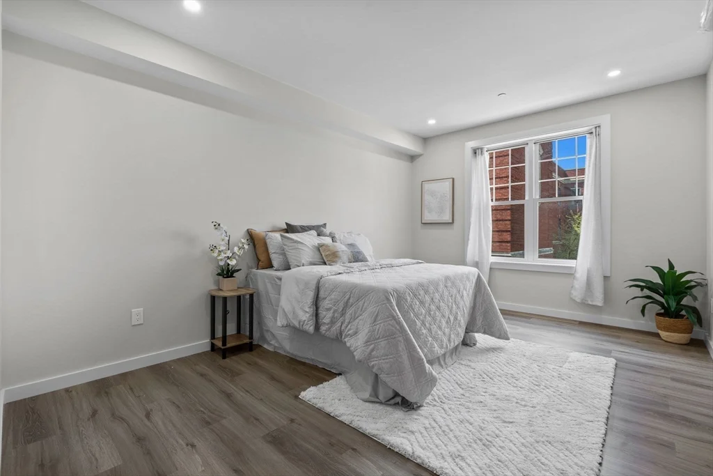 2 bed, 1 bath apartment for rent at 43-47 Fremont Unit 12, Mattapan — photo 11 of 22