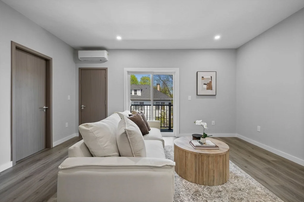 2 bed, 1 bath apartment for rent at 43-47 Fremont Unit 12, Mattapan — photo 3 of 22