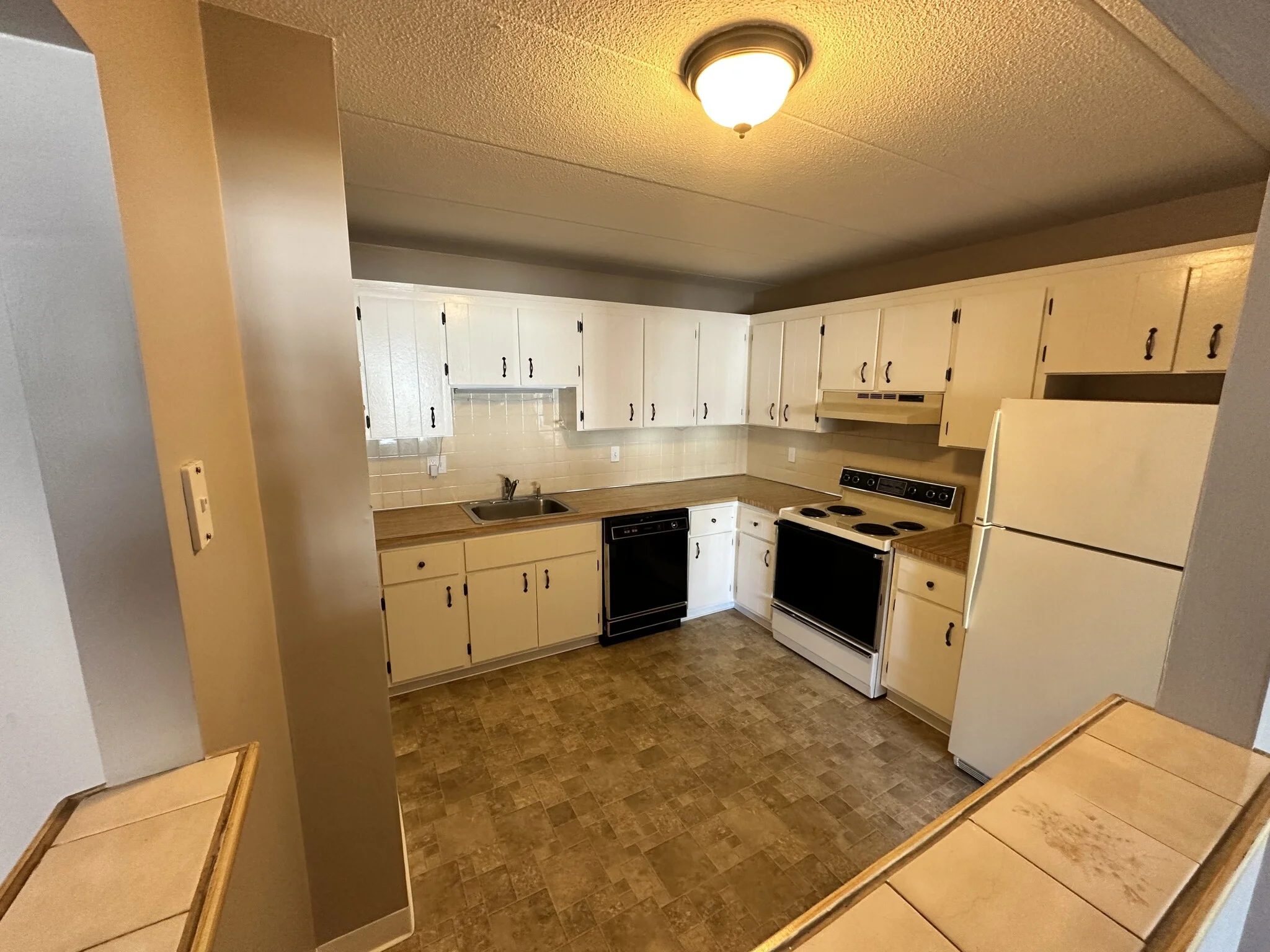 2 bed, 1 bath apartment for rent at 43-51 Albion St Unit A1, Melrose — photo 6 of 36