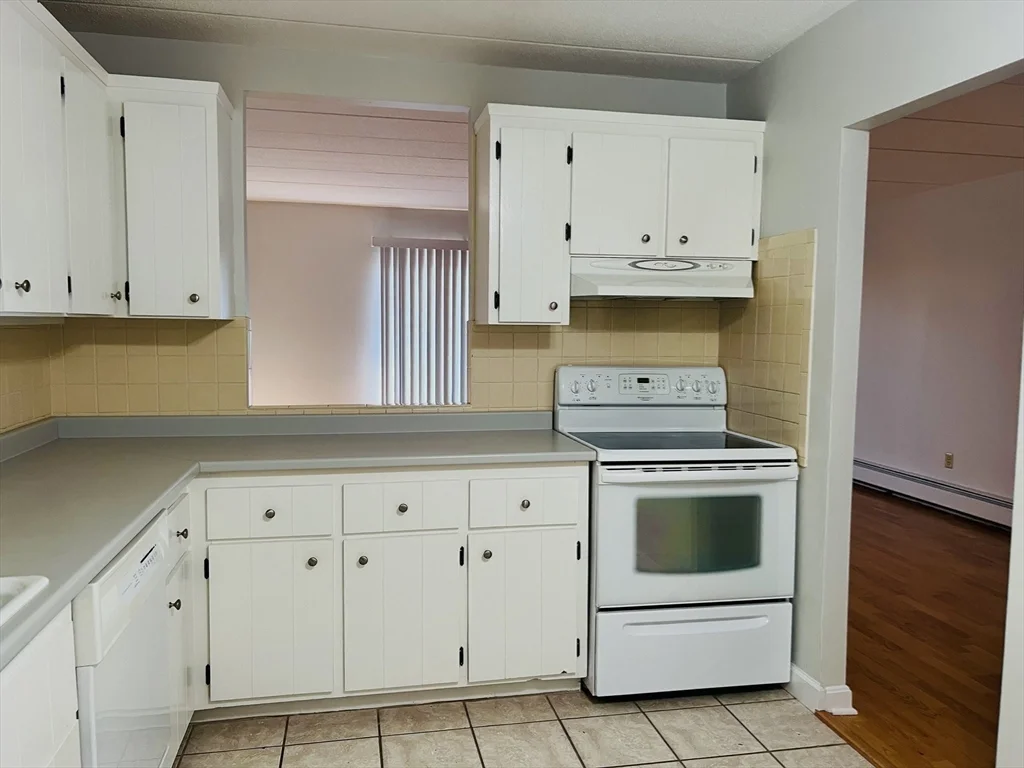 2 bed, 1 bath apartment for rent at 43-51 Albion St Unit B7, Melrose Highlands — photo 5 of 21