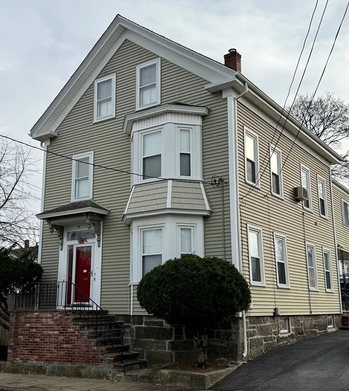 2 bed, 1 bath apartment for rent at 43 Aborn St Unit 1, Peabody — photo 2 of 15