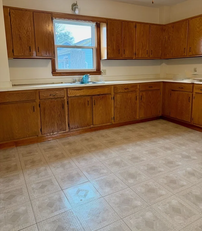 2 bed, 1 bath apartment for rent at 43 Aborn St Unit 1, Peabody — photo 1 of 15