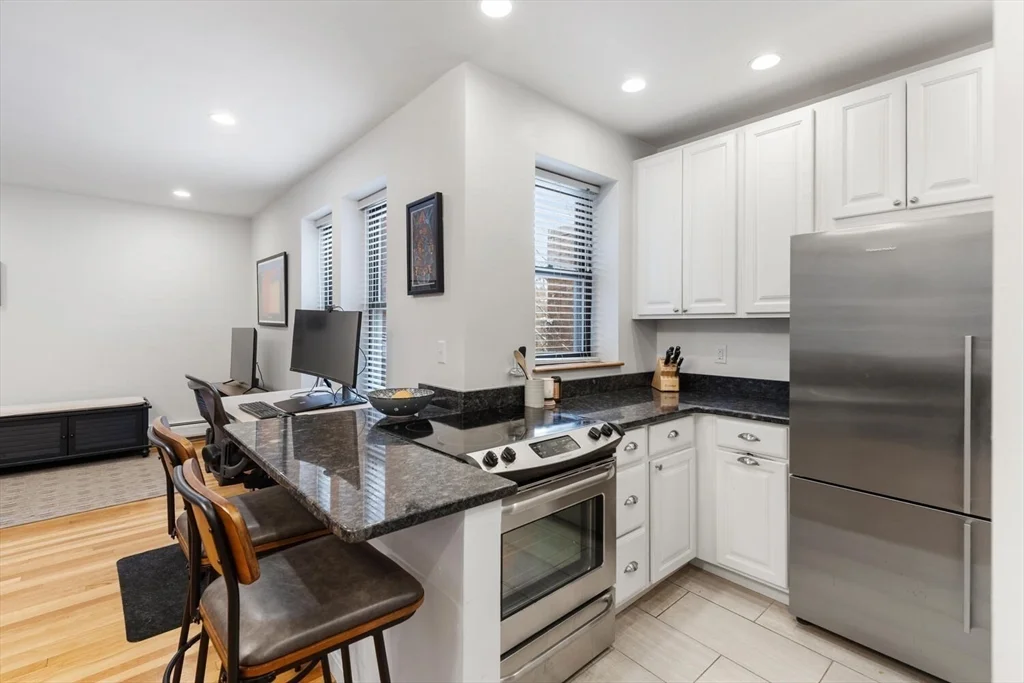 1 bed, 1 bath apartment for rent at 43 Anderson St Unit 2, Beacon Hill — photo 7 of 21