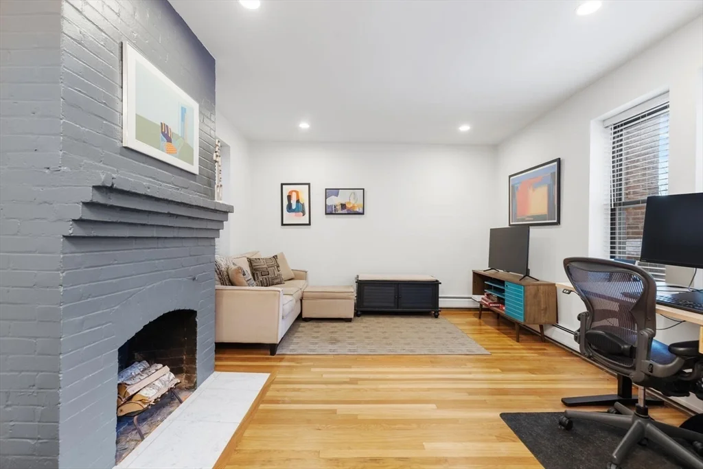 1 bed, 1 bath apartment for rent at 43 Anderson St Unit 2, Beacon Hill — photo 9 of 21